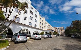 Hotel Tri 3*